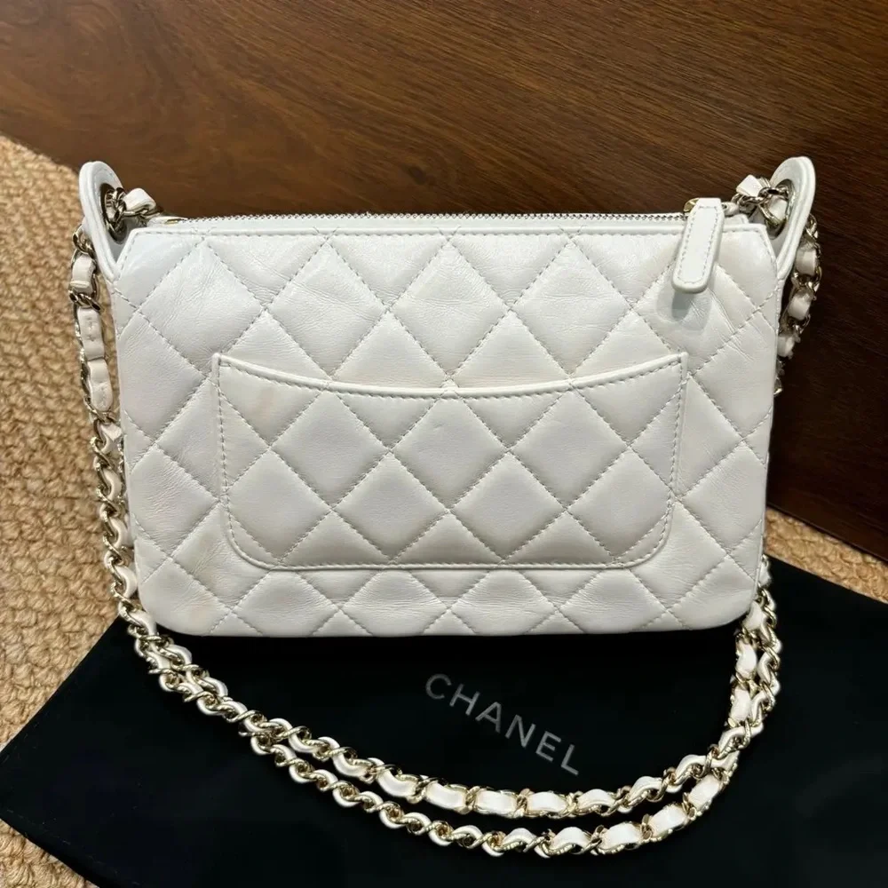 CHANEL White Quilted Crossbody Bag - Picture 5 of 15